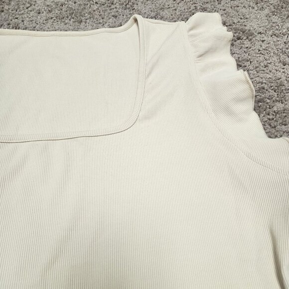 Glam Ribbed Ruffled Sleeves Short Sleeve Top XXL - Picture 3 of 5